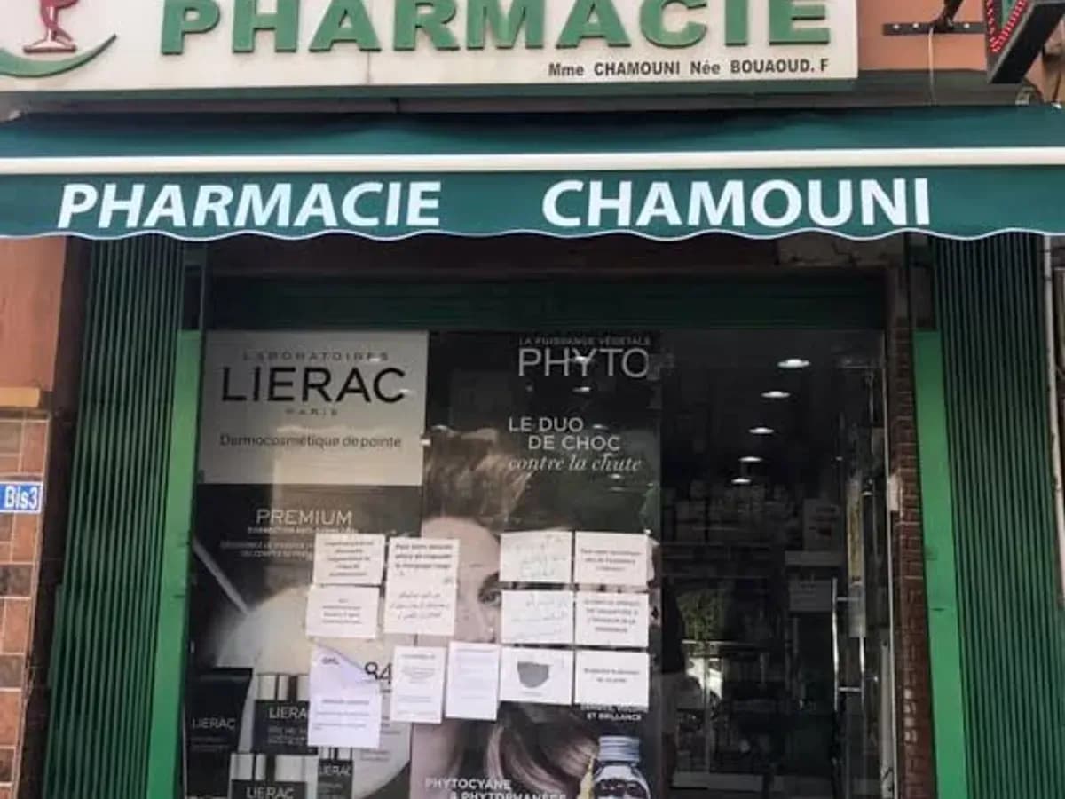 Devanture — Pharmacie Chamouni